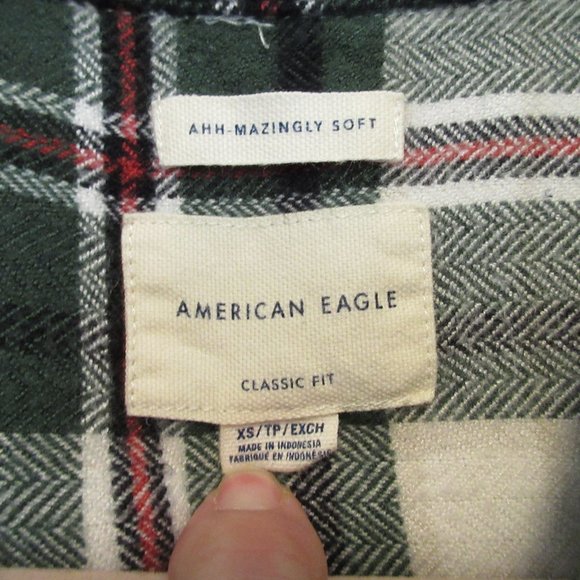 American Eagle Green flannel classic fit button down shirt Size XS - Picture 2 of 9